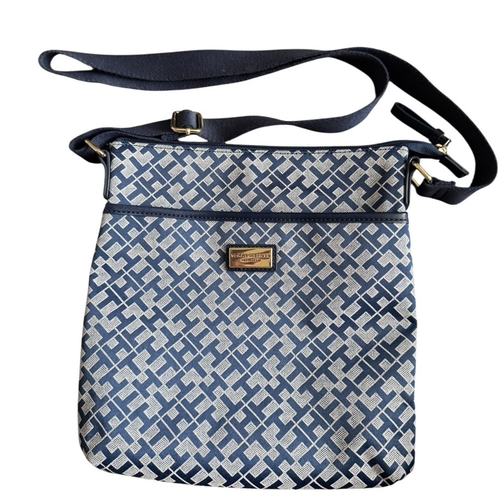 Tommy Hilfiger Garden Classics II-Medium Crossbody Bag-Navy and White Monogram - Picture 2 of 14